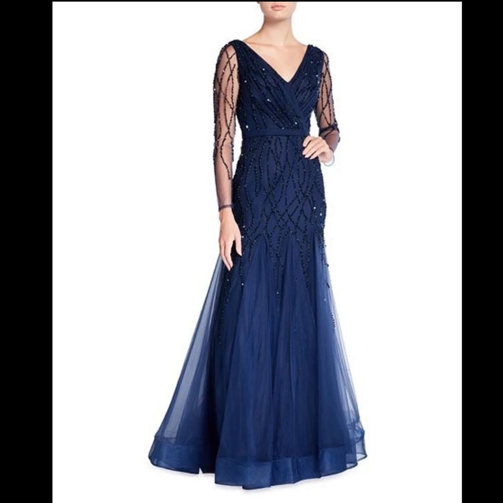 Elegant Navy Blue Evening Gown